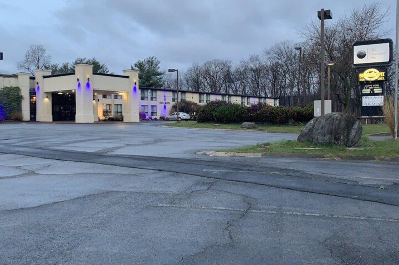 Howard Johnson By Wyndham Bartonsville/Poconos Area Eksteriør billede