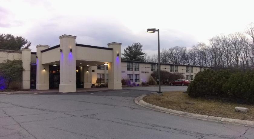 Howard Johnson By Wyndham Bartonsville/Poconos Area Eksteriør billede