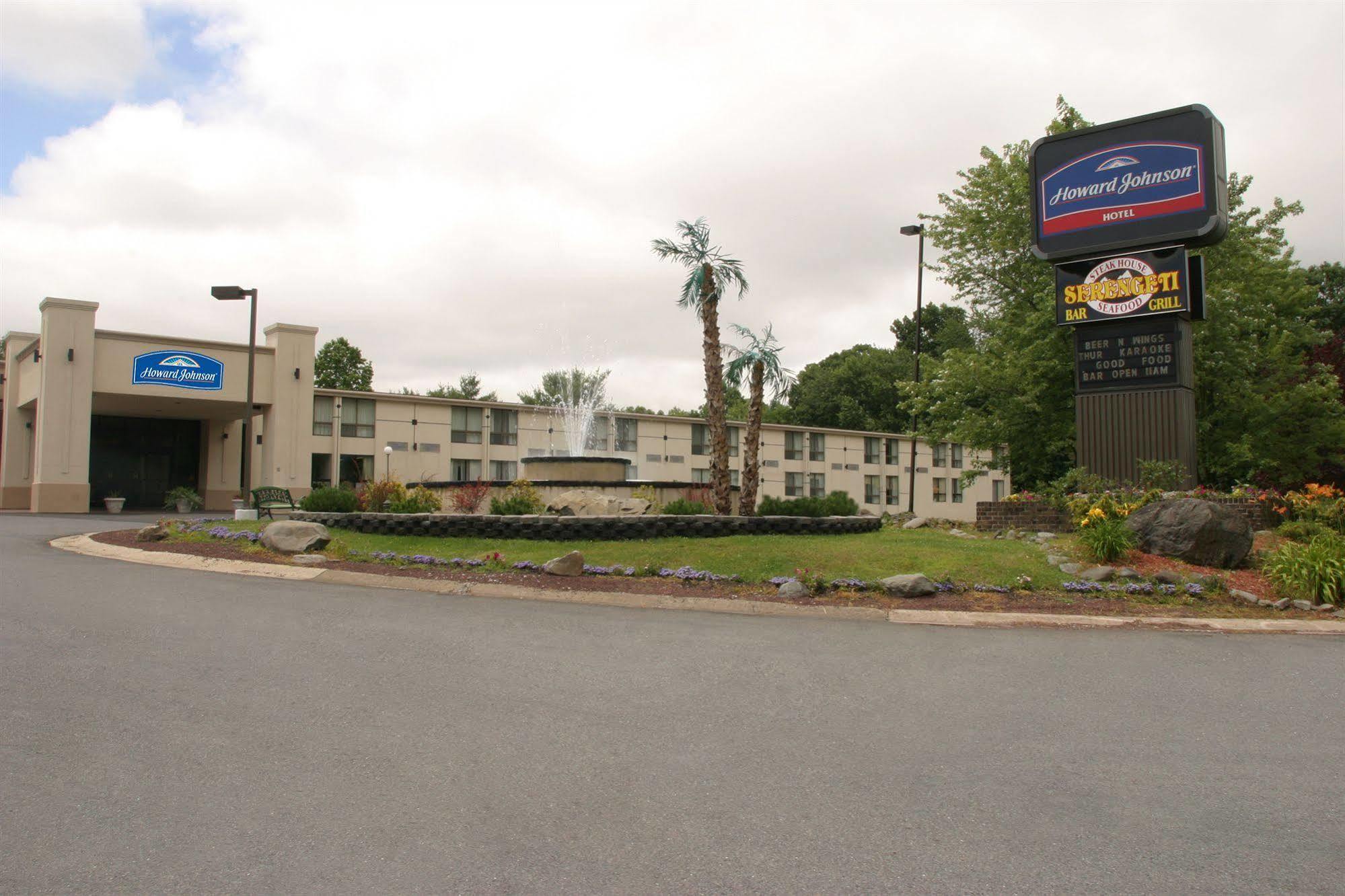 Howard Johnson By Wyndham Bartonsville/Poconos Area Eksteriør billede