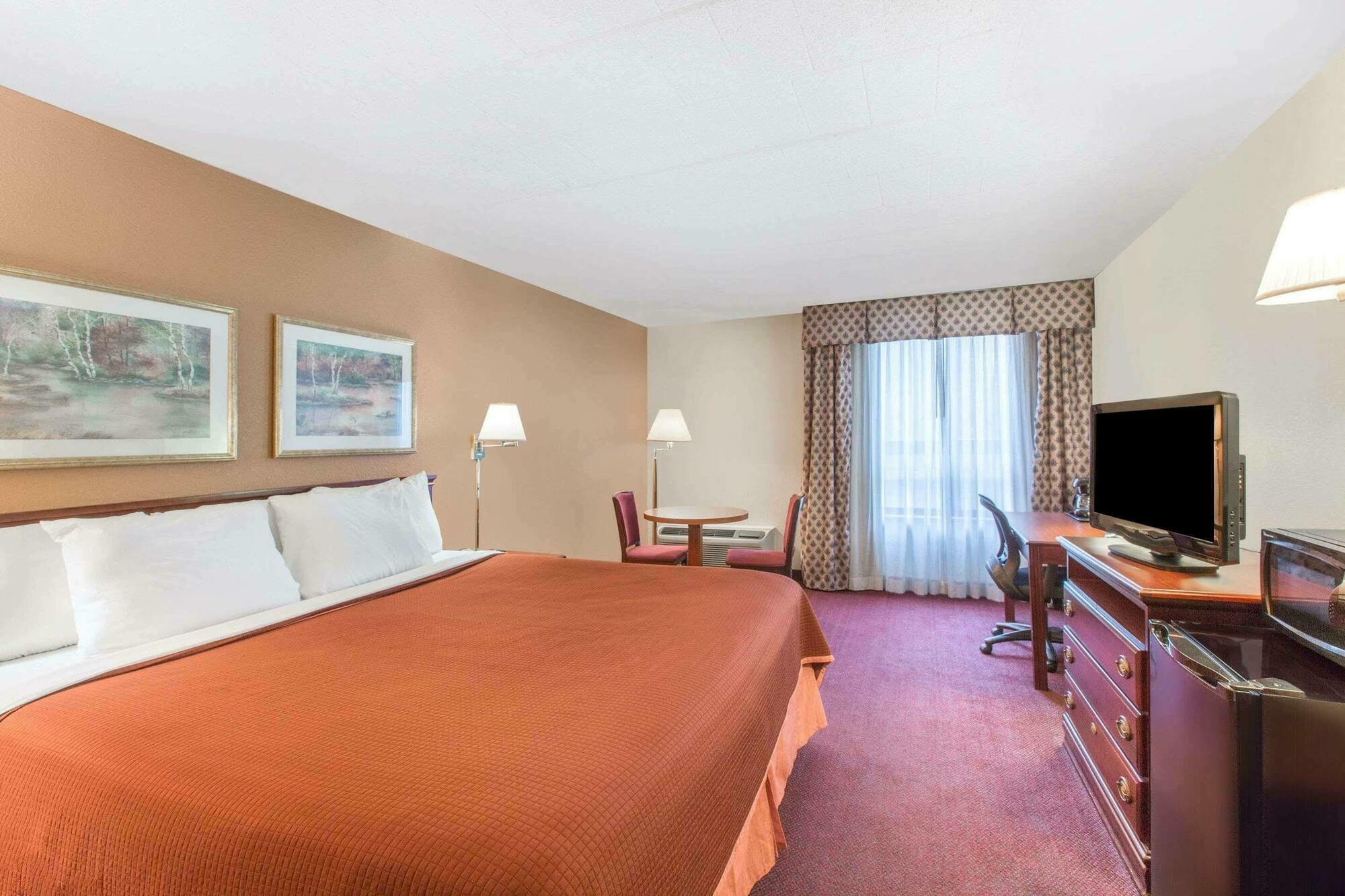 Howard Johnson By Wyndham Bartonsville/Poconos Area Eksteriør billede